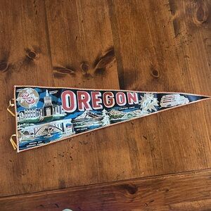 Vintage Oregon Banner made in Japan